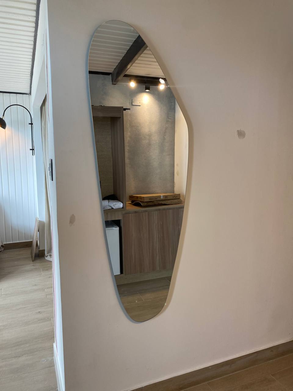 ASIMÉTRICO 180x60CM -